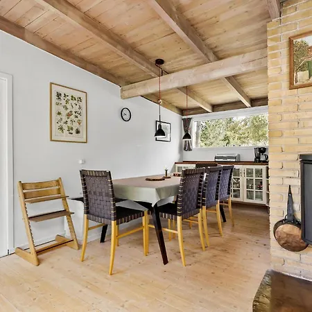 3 Bedroom In Holiday home *