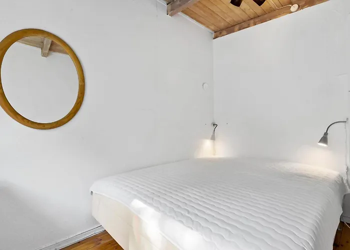 3 Bedroom In * Melby