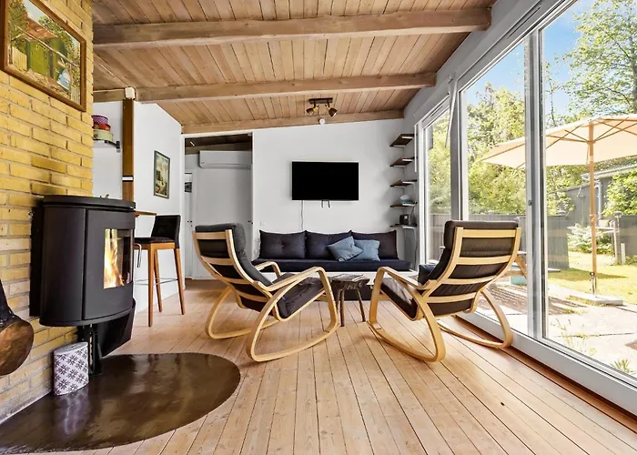 3 Bedroom In * Melby